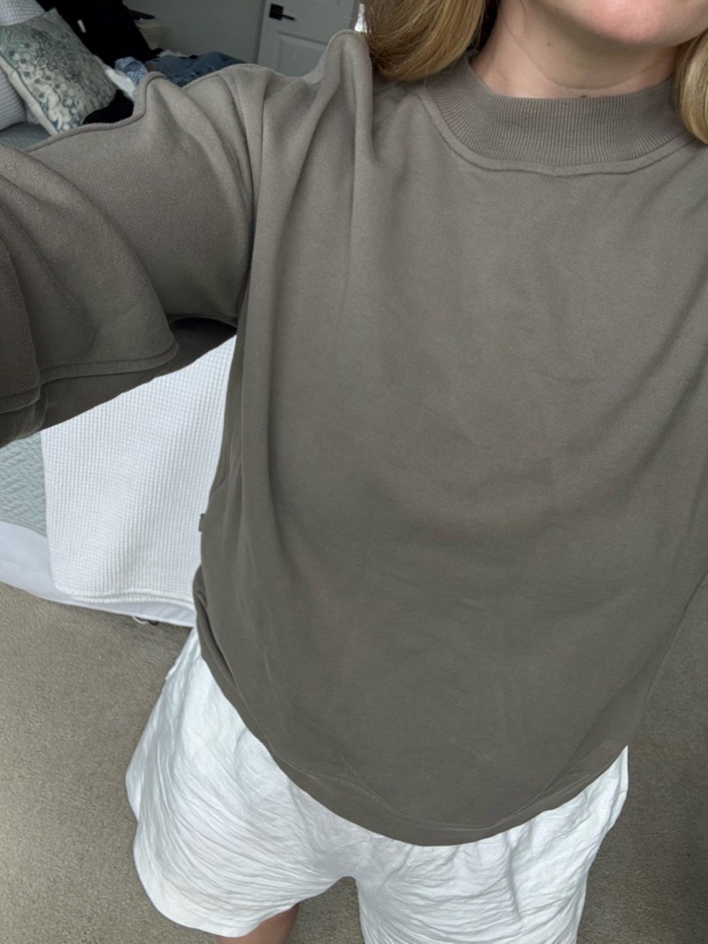 Lululemon gray sage crewneck